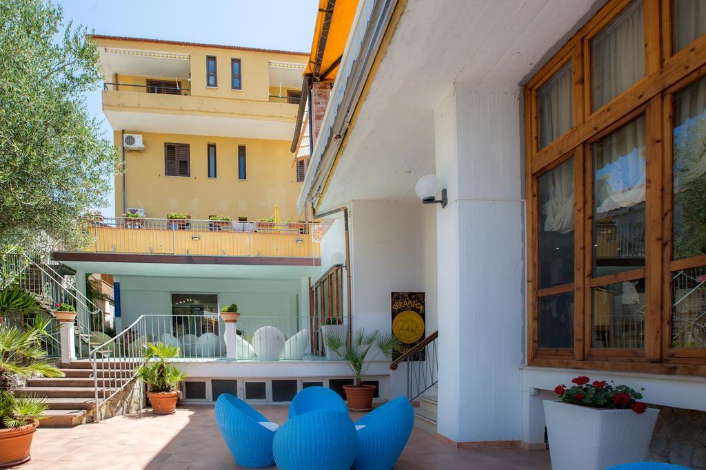 Residence Hotel Eden Palinuro Zewnętrze zdjęcie